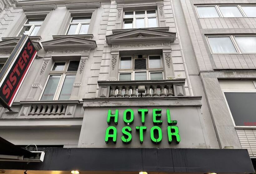 ホテル Astor