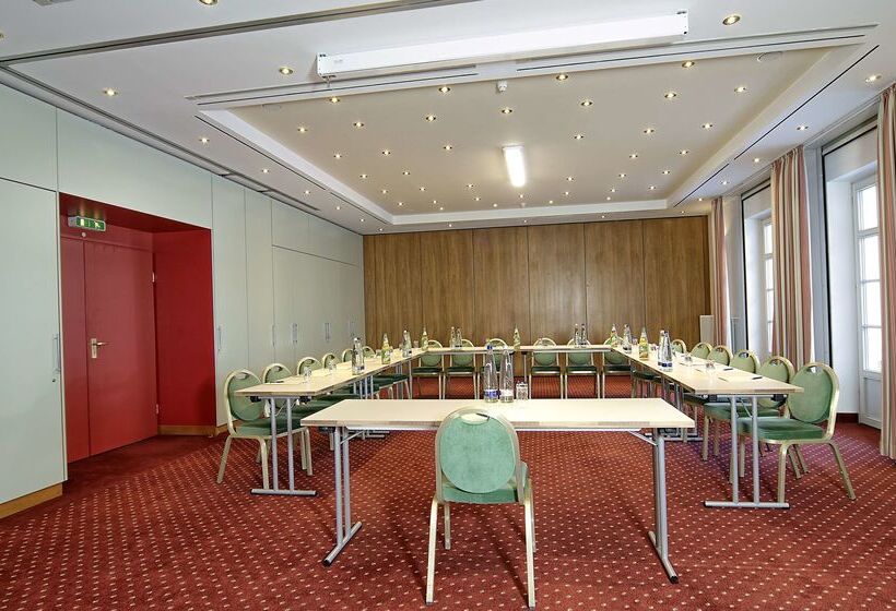 בית מלון כפרי Bayerischer Hof Miesbach, Bw Premier Collection