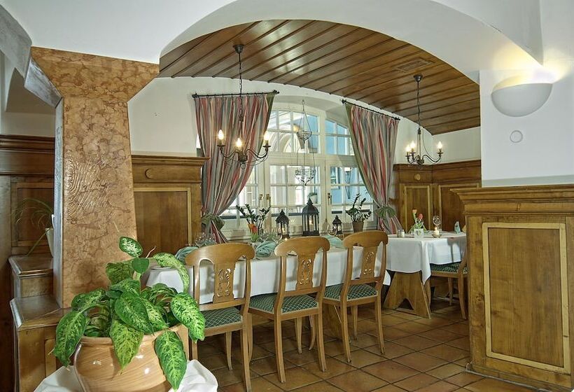 בית מלון כפרי Bayerischer Hof Miesbach, Bw Premier Collection