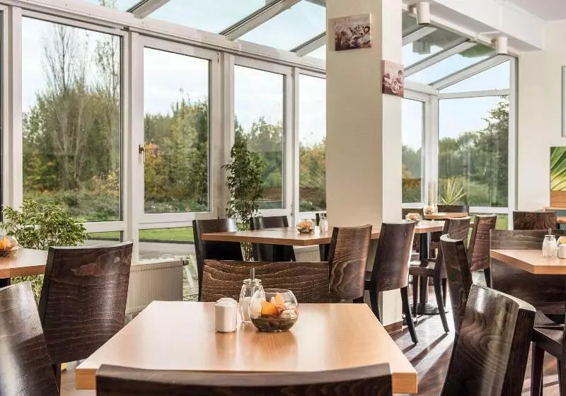 Отель Ibis Leipzig Nord Ost