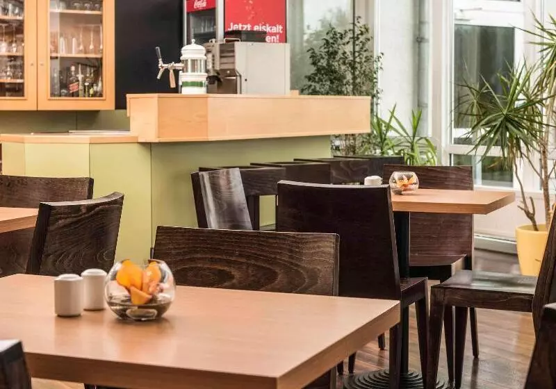 Отель Ibis Leipzig Nord Ost