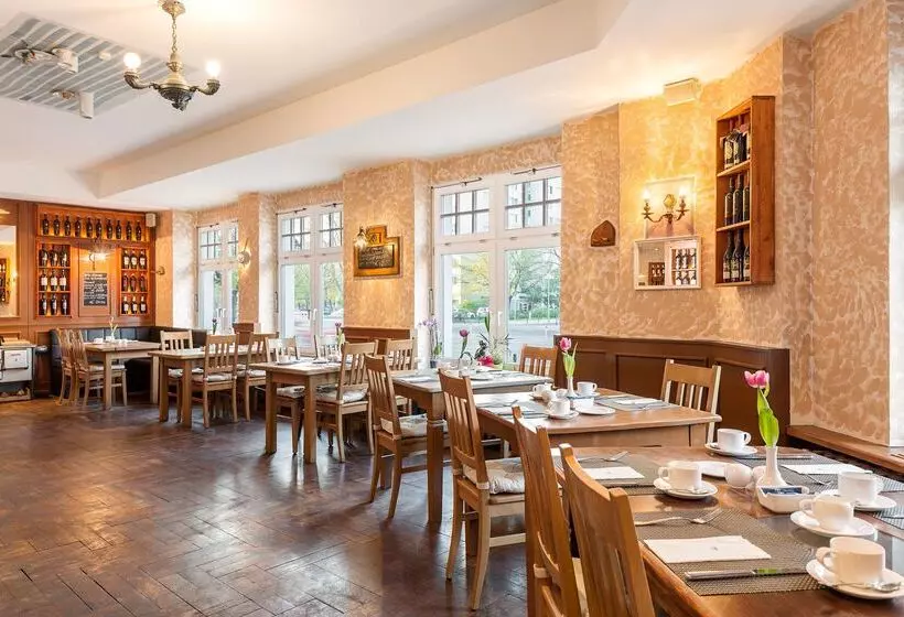 هتل NH Berlin City Ost