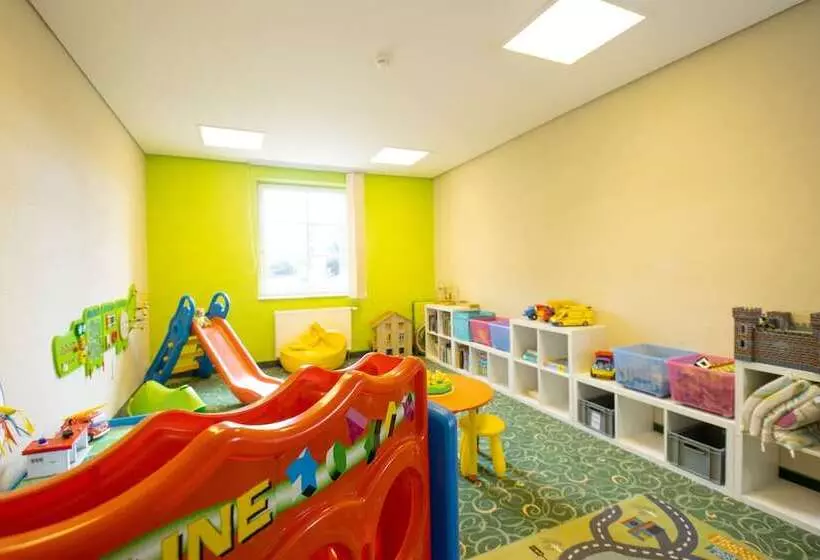 Panorama Berghotel Wettiner Höhe