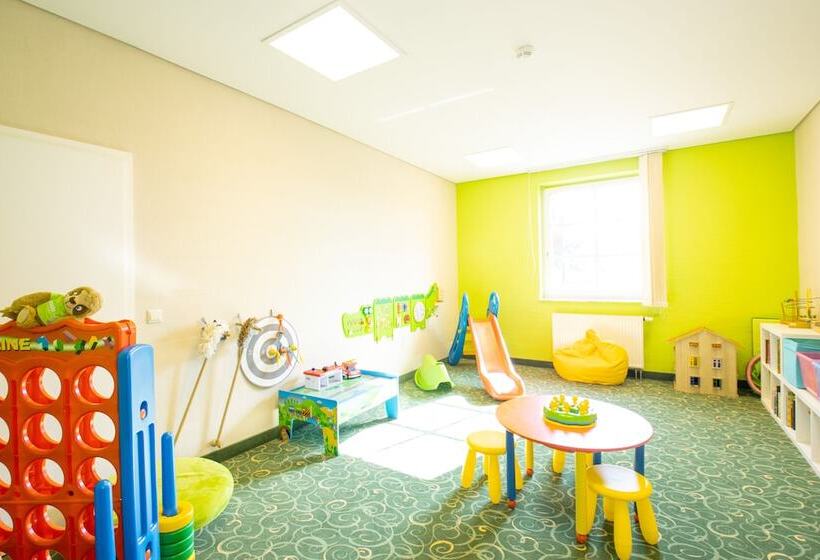 Panorama Berghotel Wettiner Höhe