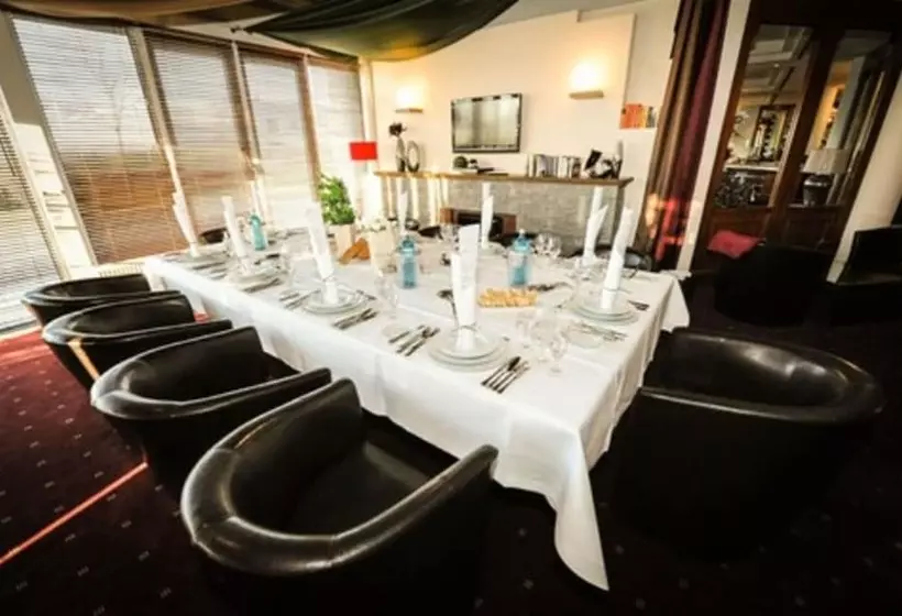 Отель Good Morning Halle Leipzig