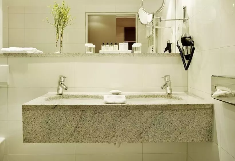 Отель Stadt Freiburg