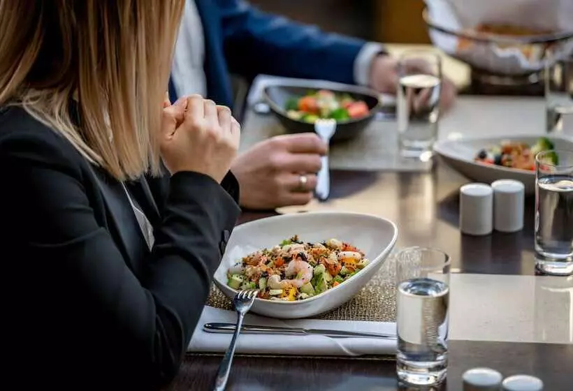 호텔 The Westin Grand Munich