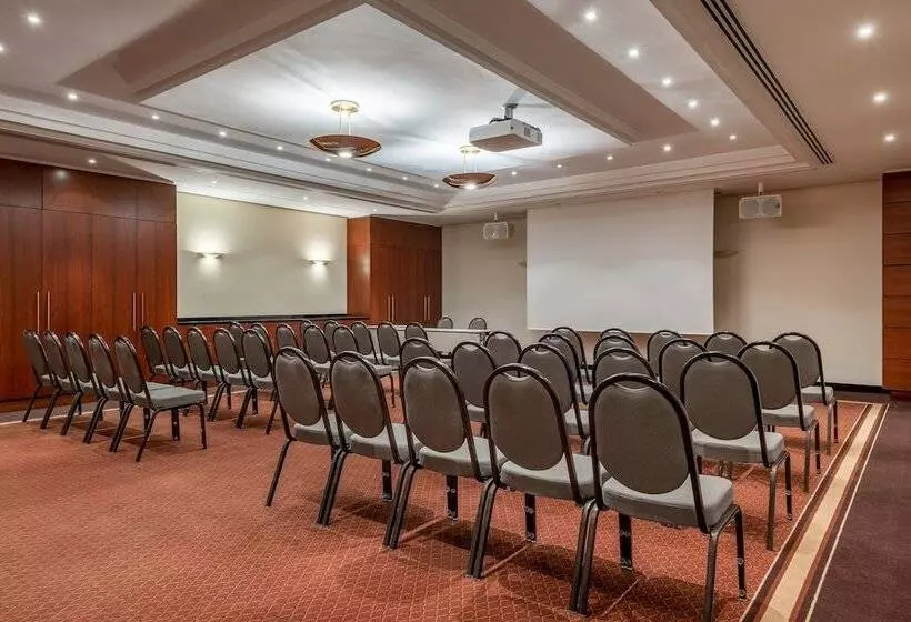 호텔 The Westin Grand Munich