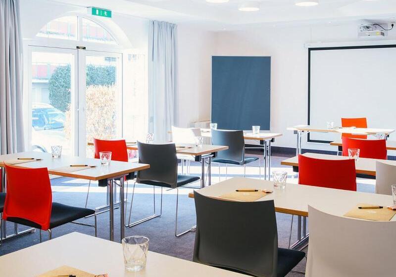 בית מלון כפרי Vienna House Easy By Wyndham Limburg