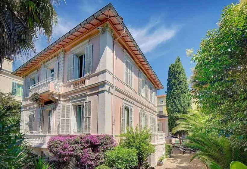 Villa Claudia Hotel Cannes Centre   Parking