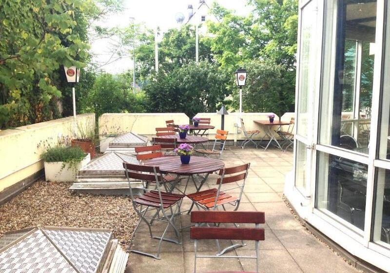 レジデンス Mercure Stuttgart Zuffenhausen