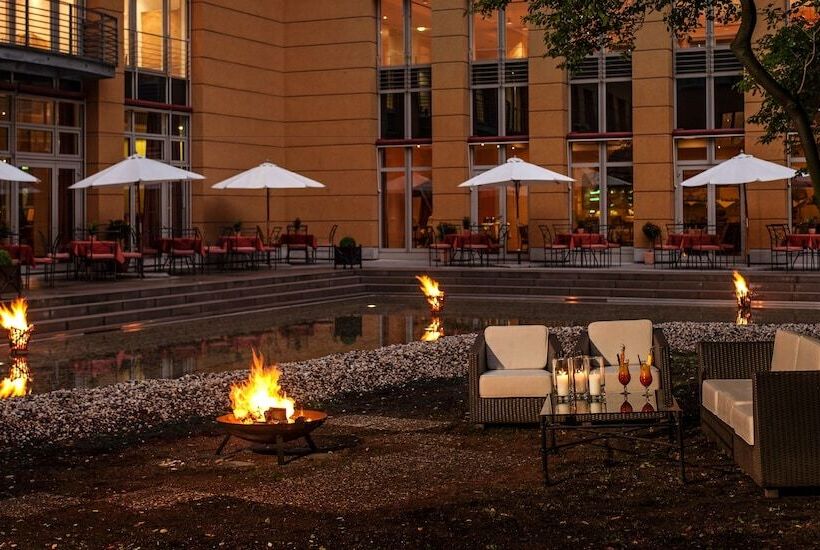 هتل Elbflorenz Dresden