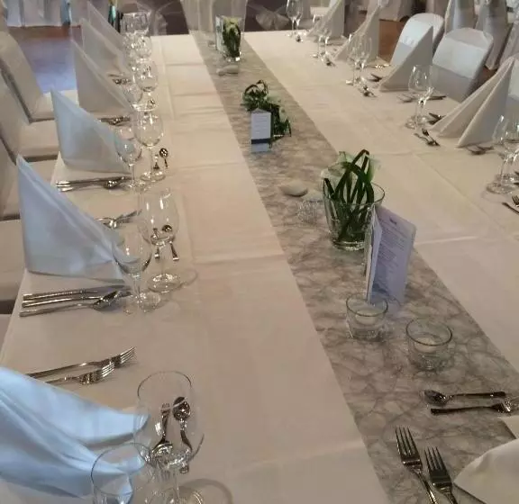 ホテル Herzogskelter Restaurant