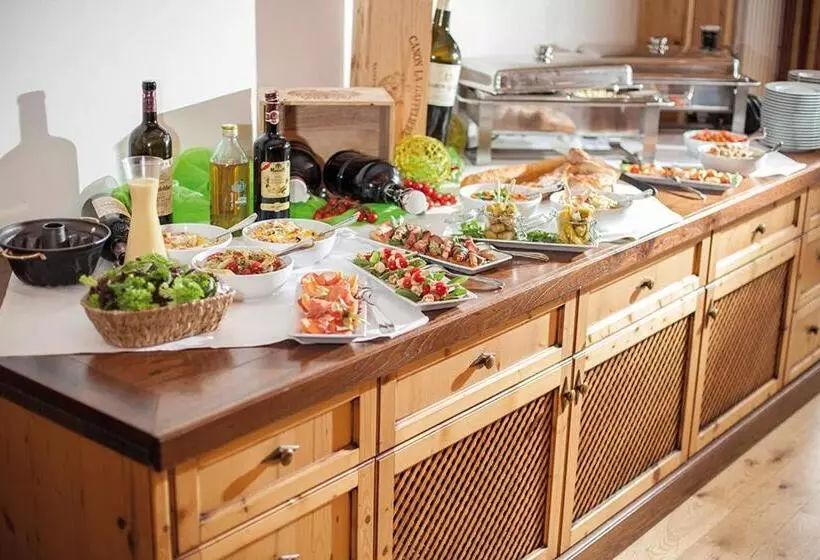 בית מלון כפרי Hirsch