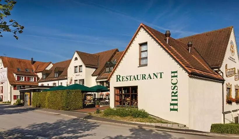 בית מלון כפרי Hirsch
