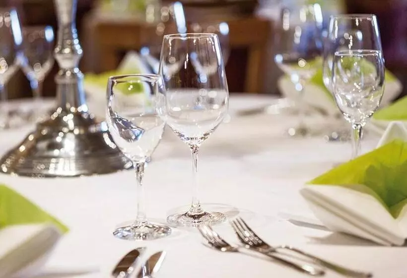 בית מלון כפרי Hirsch