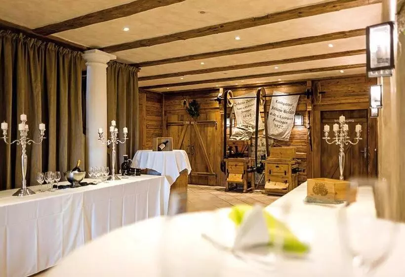 בית מלון כפרי Hirsch