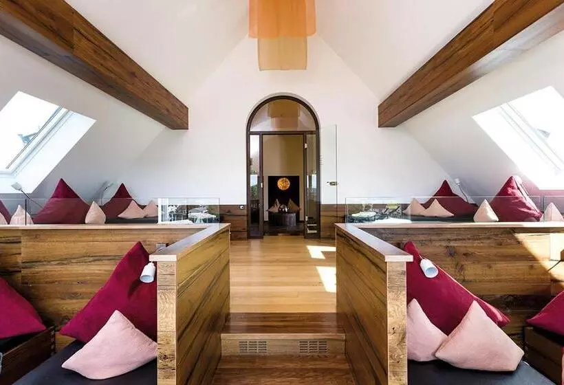 בית מלון כפרי Hirsch