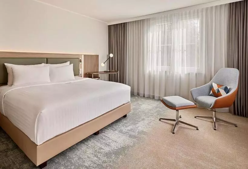 Отель Courtyard By Marriott Dortmund