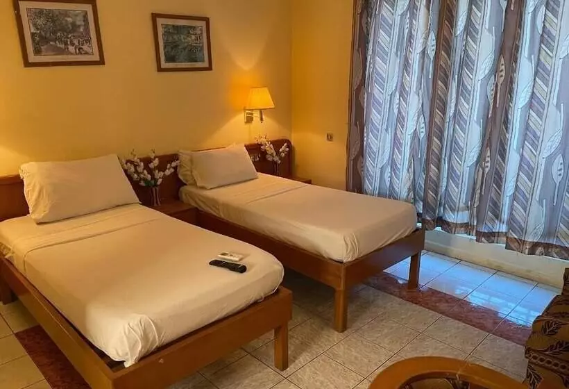 Hotel Maple Leaf Korean