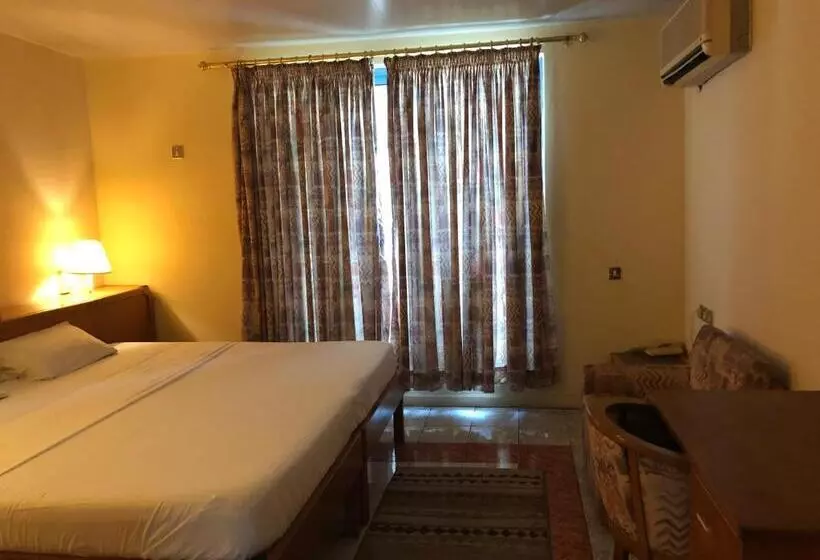 Hotel Maple Leaf Korean