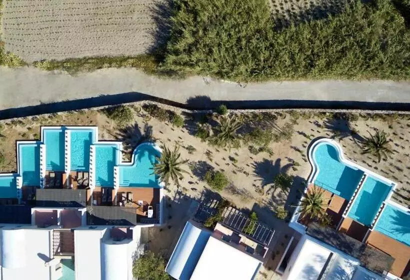 9 Muses Santorini Resort