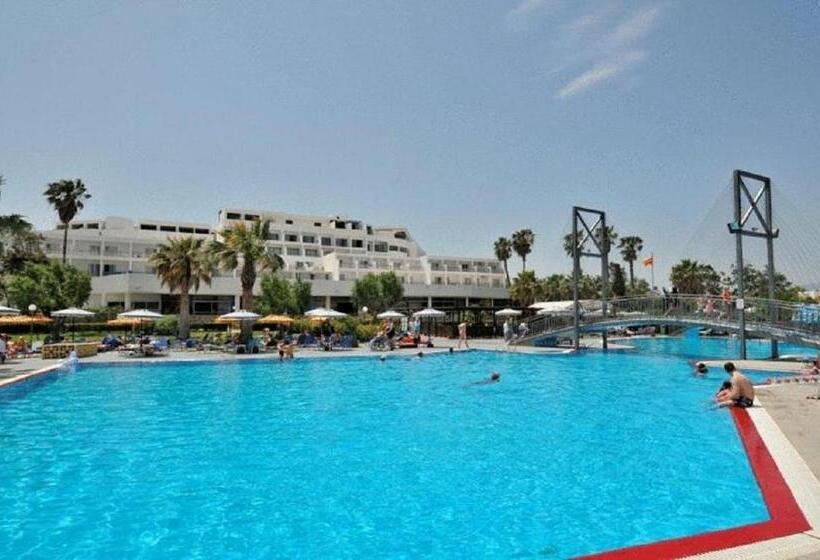 אתר נופש Doreta Beach