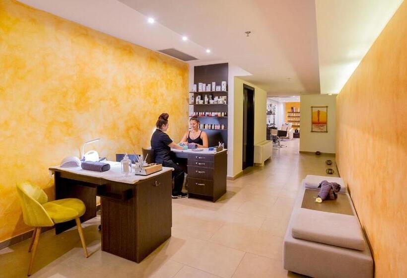 אתר נופש Doreta Beach