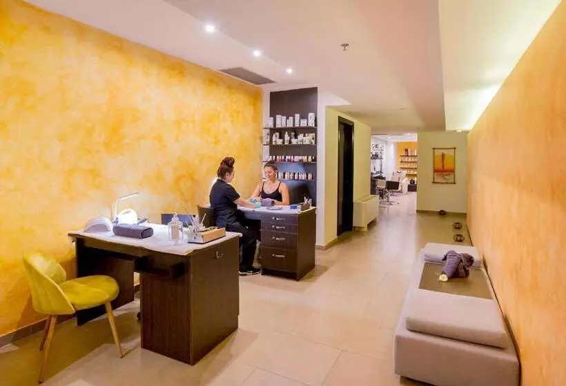 리조트 Doreta Beach