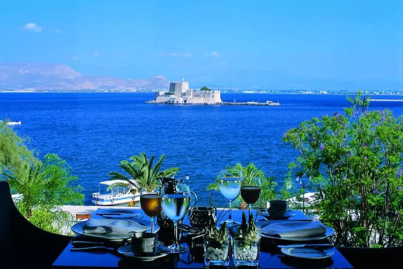 Отель Amphitryon