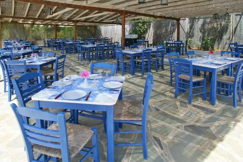 Отель Andros Holiday