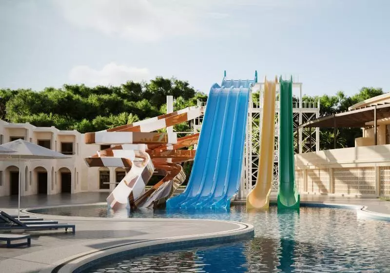 هتل Atlantica Ocean Beach Resort