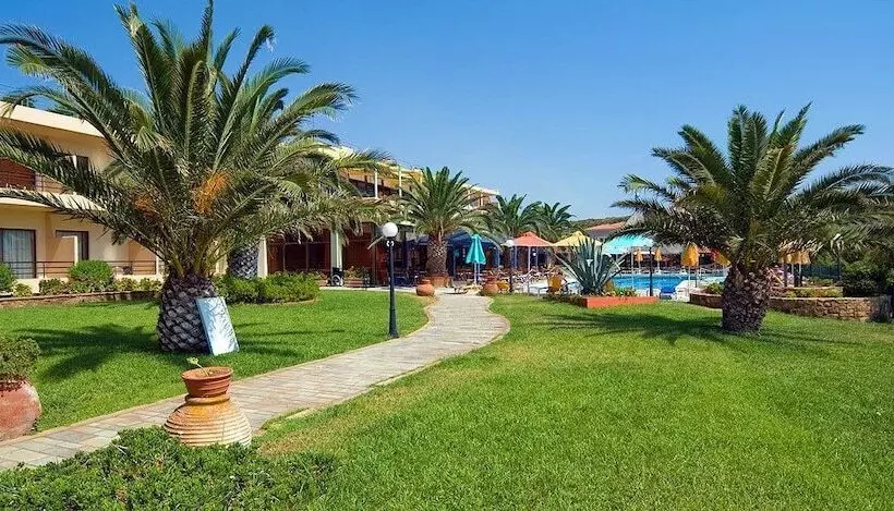 فندق Golden Sand