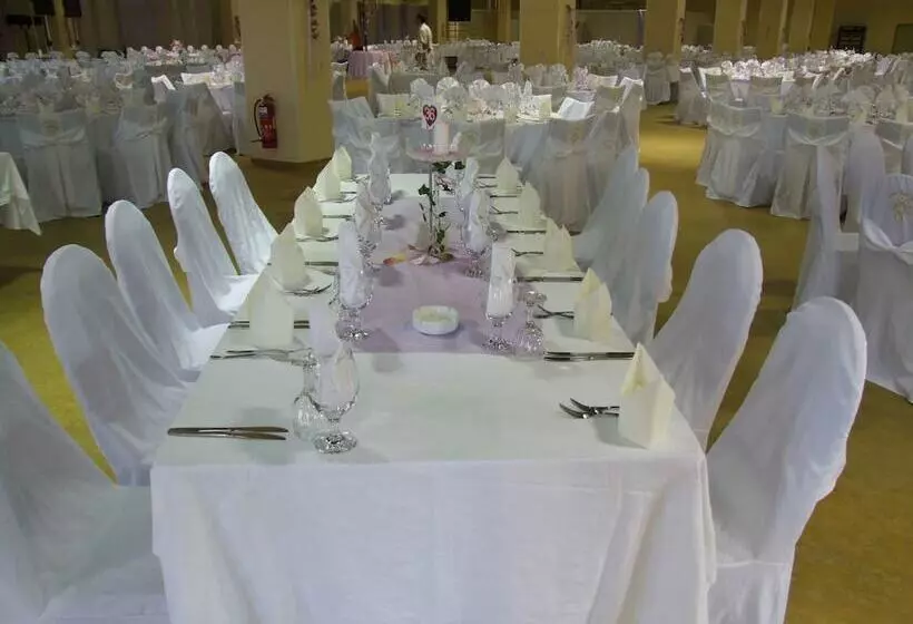 فندق Golden Sand