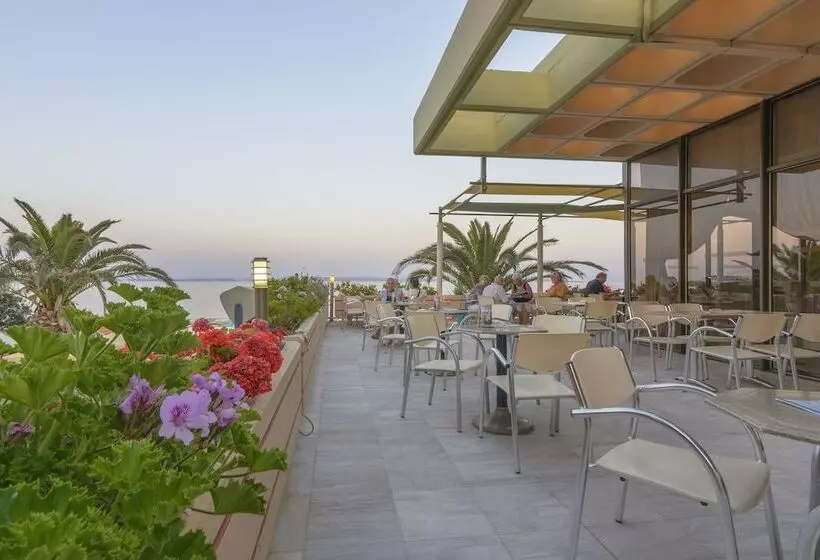 فندق Golden Sand