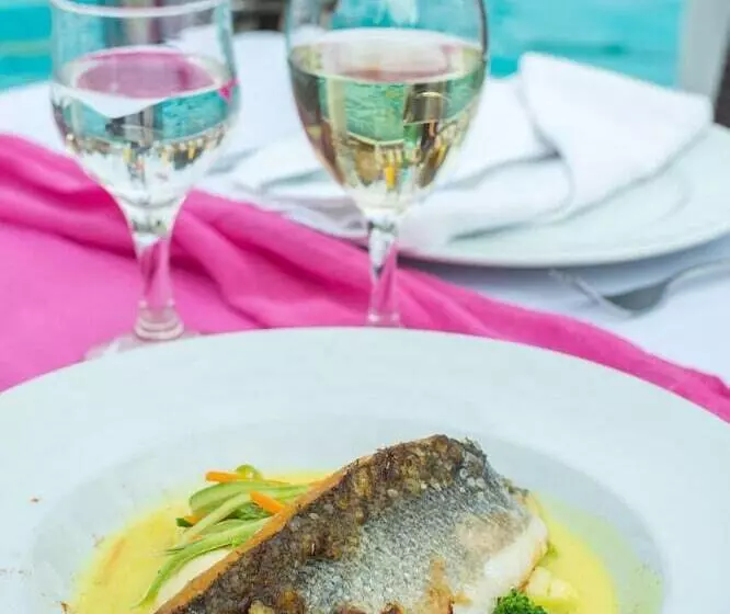 فندق Golden Sand