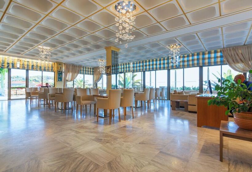 Отель Golden Sand