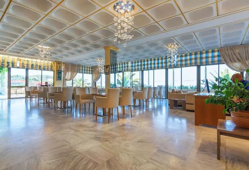 فندق Golden Sand