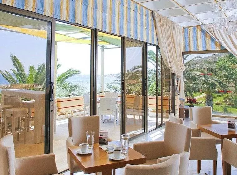 فندق Golden Sand