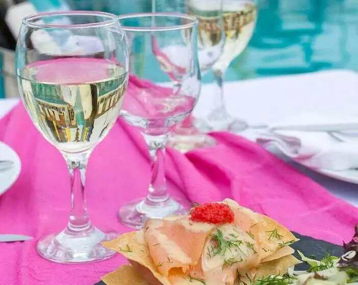 فندق Golden Sand