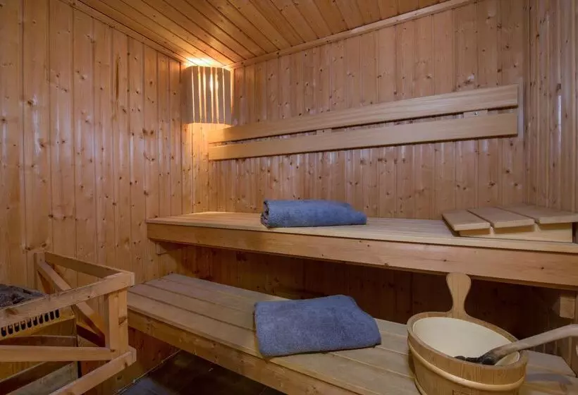 ホテル Kalyves Beach