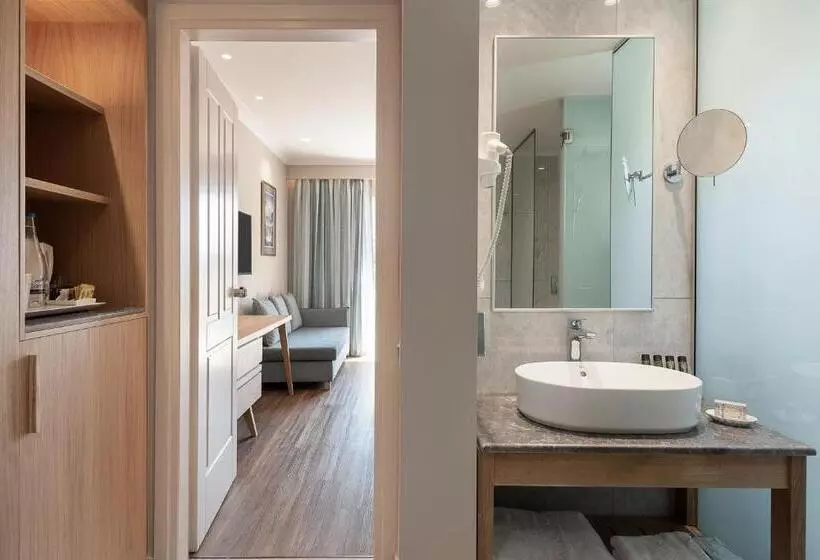 호텔 Pilot Beach Resort