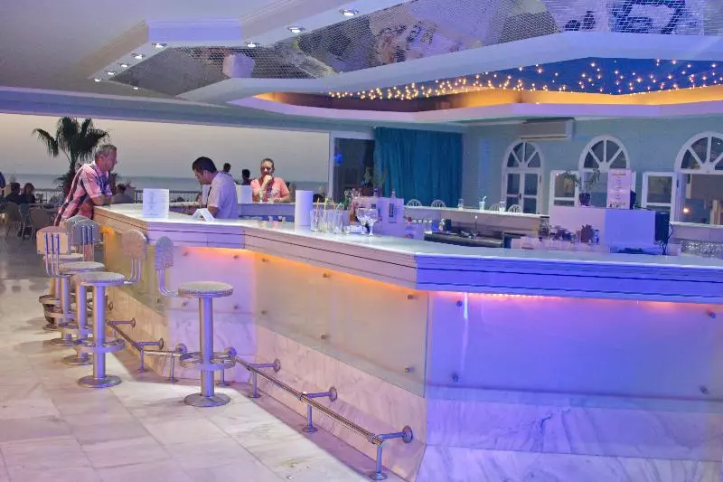 هتل Rethymno Mare & Water Park