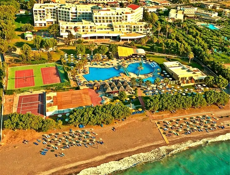 Lomakeskus Doreta Beach