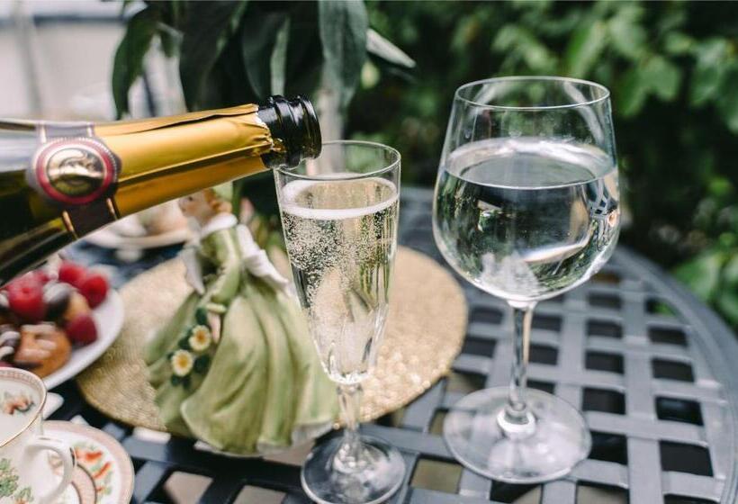 호텔 Budmarsh Country Lodge