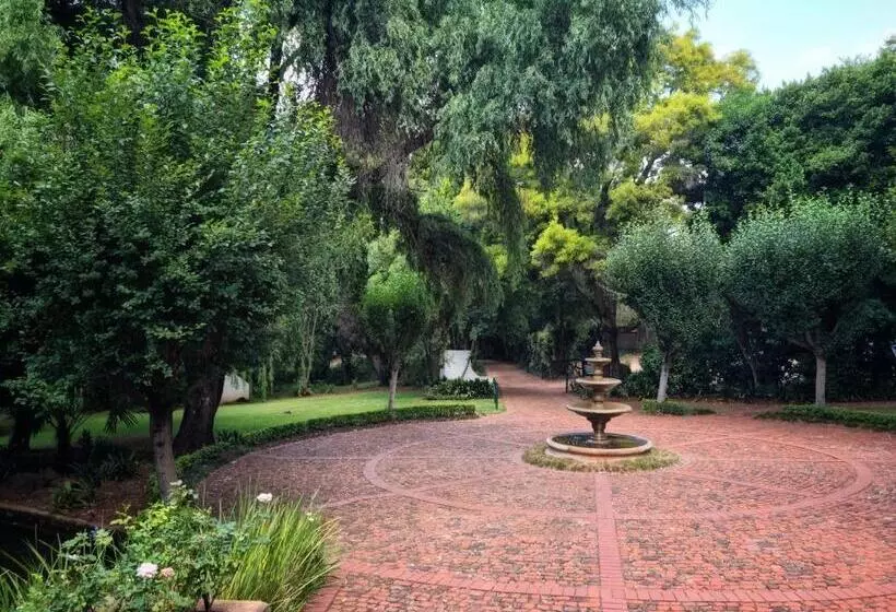 Hotelli Budmarsh Country Lodge