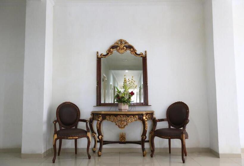 פנסיון Reddoorz @ Jatiwaringin