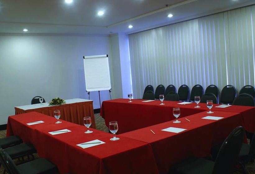 The Acacia Hotel Jakarta