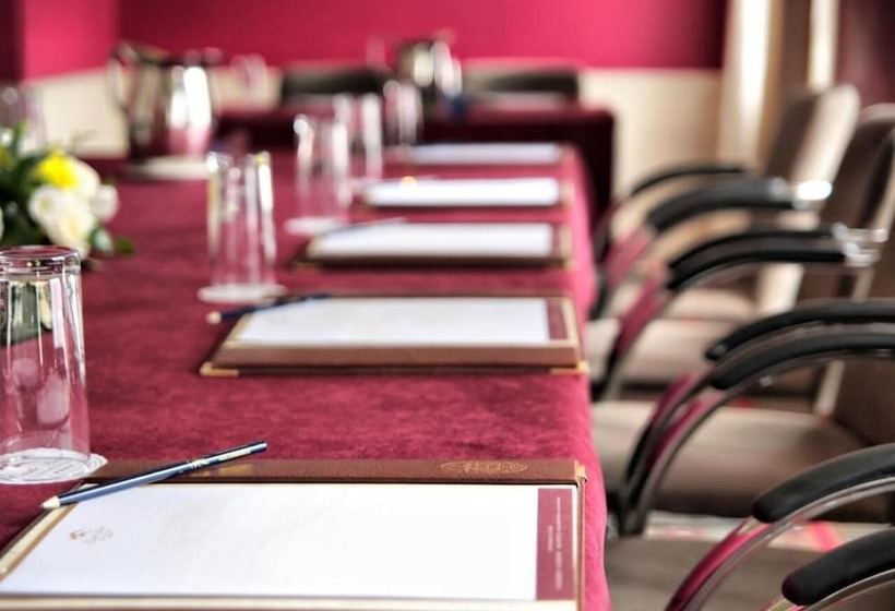 Castle Hotel Macroom