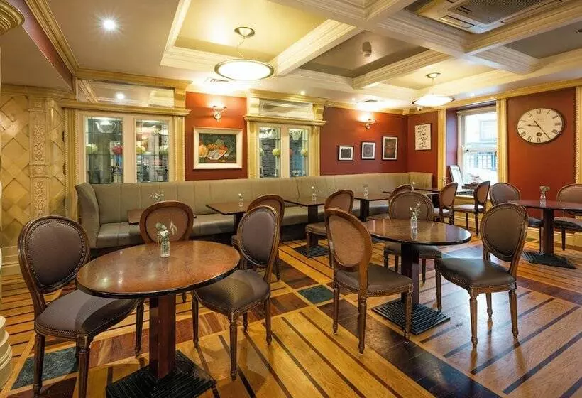 Castle Hotel Macroom